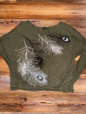 LASCANA for VENUS Olive Peacock Feather Open Split Sleeve Top